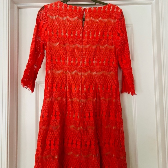 Cute peach lace dress size 8 - Picture 4 of 6